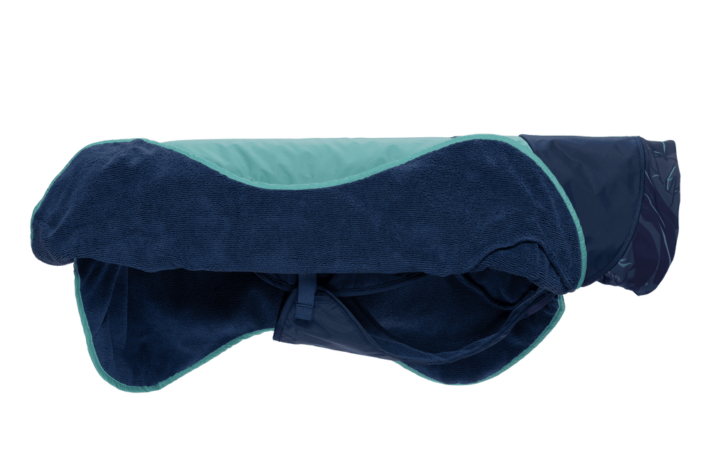 "Dirtbag™ Hunde-Handtuchmantel in Blau und Türkis, wasserdicht mit weichem Innenmaterial und praktischer Öffnung."