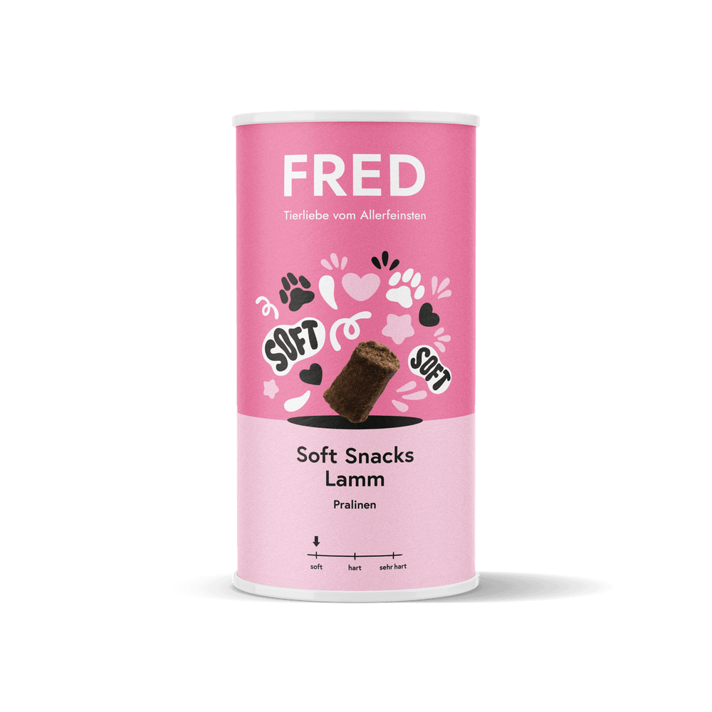 FRED Soft Snacks Lamm 2er Set in pinker Verpackung mit Pfotenabdrücken, ideale Belohnung für empfindliche Hunde.