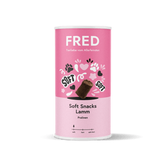 FRED Soft Snacks Lamm 2er Set in pinker Verpackung mit Pfotenabdrücken, ideale Belohnung für empfindliche Hunde.