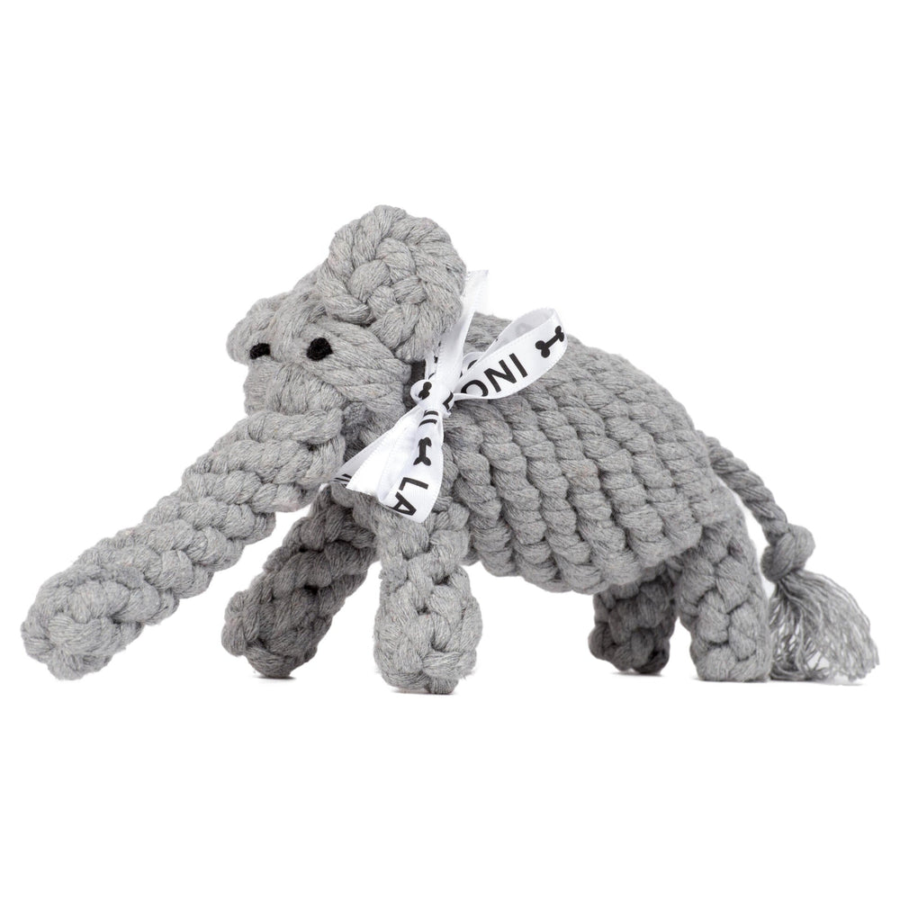 "Elton Elefant: Handgefertigtes Stofftier für Hunde, graues Spielzeug mit verschnörkeltem Design und dekorativer Schleife."