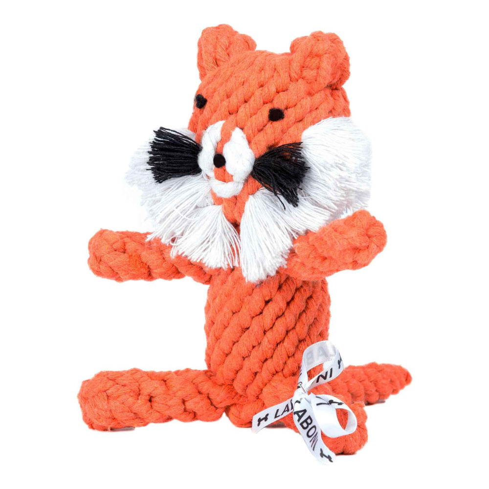 ALT-Text: Kult-Spielzeug Timothy Tiger für Hunde in Katzenform, aus geflochtenem Material mit Schleife und Schnurrbart.