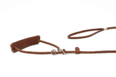 Braunes feines Hundehalsband aus Leder mit gepolsterter Schlaufe und integrierter Leine, ideal für Spaziergänge.