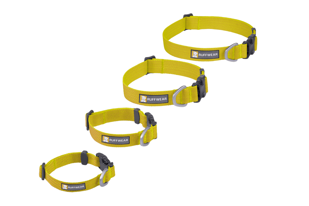 "Ruffwear Hi Light™ Hundehalsbänder in Gelb, strapazierfähig und verstellbar, erhältlich in verschiedenen Größen."