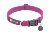 Leichtes Hi Light™ Hundehalsband von Ruffwear in Pink und Lila mit verstellbarer Schnalle und robustem Material.