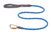 Blaue Knot-a-Leash™ Hundeleine von Ruffwear mit gepolstertem Griff und stabilem Karabiner aus geflochtenem Seil.