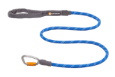 Blaue Knot-a-Leash™ Hundeleine von Ruffwear mit gepolstertem Griff und stabilem Karabiner aus geflochtenem Seil.