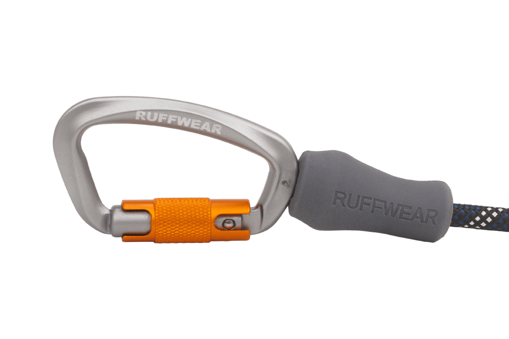 "Ruffwear Knot-a-Leash™ Hundeleine mit silbernem Karabiner und orangefarbenem Verschluss, grauer Gummi griff."
