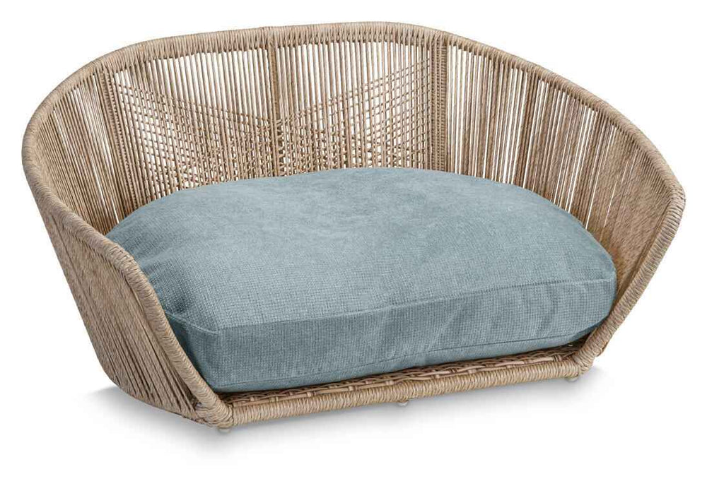Modernes Hundebett TUDOR von VOGUE mit luftiger Rückenlehne und blauem Kissenbezug, ideal für stilbewusste Haustierbesitzer.