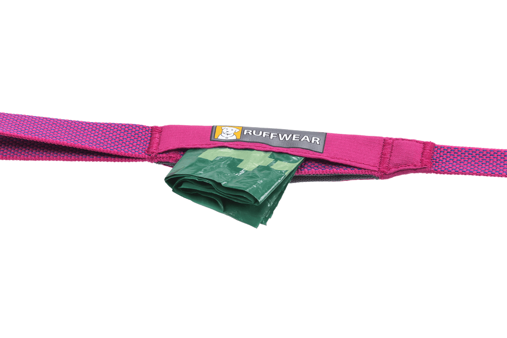 Ruffwear Hi Light™ leichte Hundeleine in Pink mit Tasche für Hundetüten, ideal für Ausflüge mit Ihrem Hund.