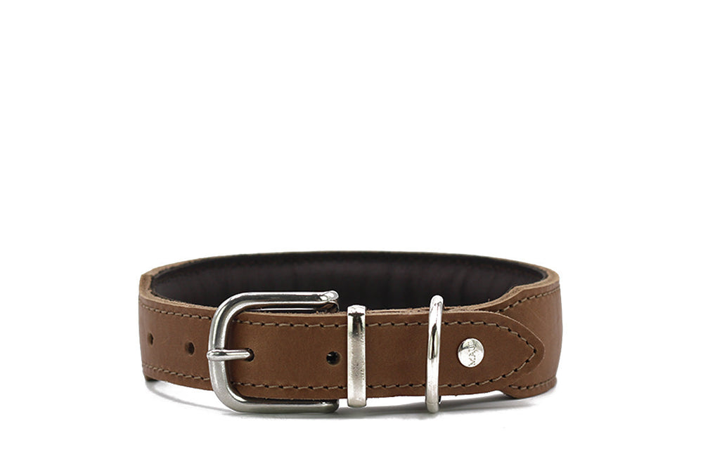 Braunes Lederhalsband mit silberner Schnalle und mehreren Anpassungslöchern – Herbst Edition von Mono Pop.