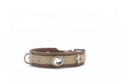 Elegantes beige Hundehalsband Mini St.Tropez mit Kristall und Sternenmotiv für stilvolle Vierbeiner.
