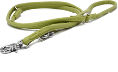 Elegante grüne Leder-Hundeleine mit Karabiner und hochwertiger Verarbeitung für stilbewusste Hundefreunde.