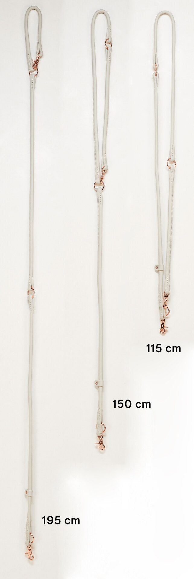 Stylische mehrstufige Halsband-Leinen-Kombination in drei Längen für modische Hundehalter.