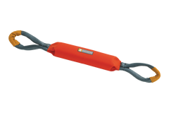 Orangefarbenes Pacific Loop™ Hundespielzeug mit gepolstertem Hauptteil und blauen Griffen für sicheres Training.