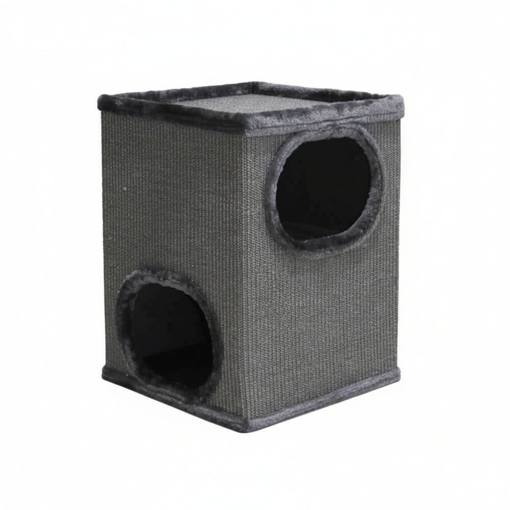 "Kratztonne 'Adra' aus grauem Geflechtmaterial, Katzen sitzen oben und zwei Eingänge für Spiel und Entspannung."