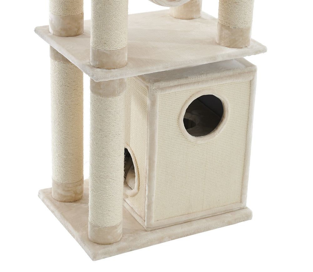 "Kratzbaum TELDE mit mehreren Ebenen, weichem beigen Material, Plattformen und Sisal für Katzen."