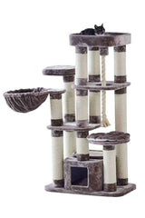 Kratzbaum "FREDO" für Katzen mit weichem grauem Stoff, mehreren Ebenen und sisalummantelten Kratzsäulen.