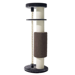 Katzenkratzbaum "Enjo" in vertikaler Form mit stabiler Basis, Sisalsäule und drei Ebenen für optimale Kratzmöglichkeiten.