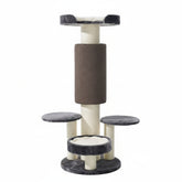 Hochwertiger Kratzbaum "Arto" mit Plattformen und Kratzflächen, ideal für spielende Katzen.