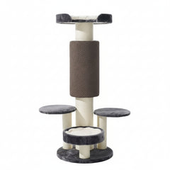 Hochwertiger Kratzbaum "Arto" mit Plattformen und Kratzflächen, ideal für spielende Katzen.