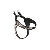 Hundefuttergeschirr in Camouflage-Design mit Polsterung und D-Ringen für Leinen, anpassbar und strapazierfähig.