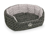 Hundebett oval "SEOLI" in grau mit samtiger Außenseite und weichem Innenfutter, ideal für gemütliche Ruhezeiten.