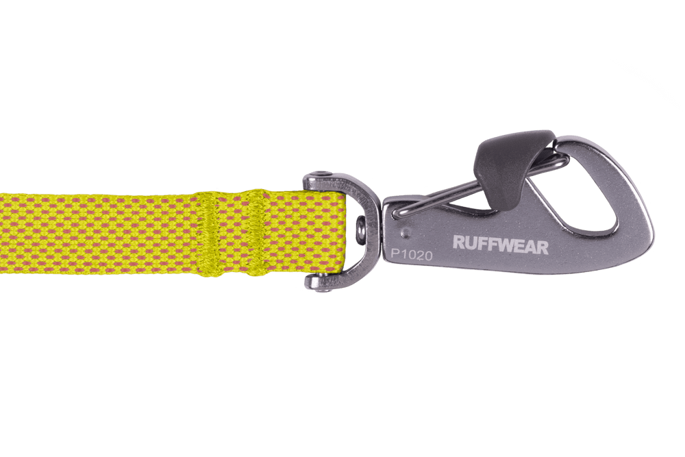 Hi Light™ Hundeleine von RUFFWEAR in Gelb mit gestreiftem Stoff und robustem Metallkarabiner. Ideal für aktive Hunde.