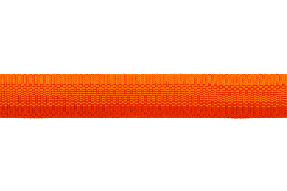 Leuchtend orange Hundehalsband Front Range™ mit robuster, strukturierter Oberfläche. Ideal für Outdoor-Aktivitäten.