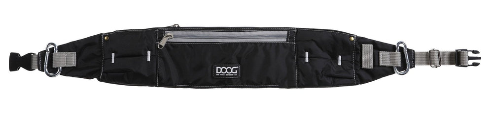 Schwarze DOOG Gurteltasche mit Taschen, Reißverschlüssen und verstellbaren Schnallen aus strapazierfähigem Material.