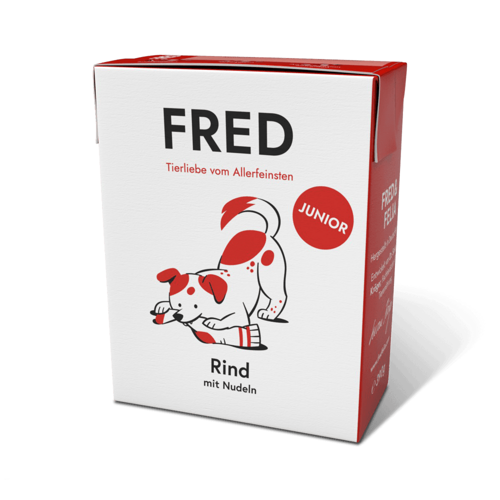 FRED Rind mit Nudeln für Junghunde in moderner Verpackung, nährstoffreich und leicht verdaulich für optimale Entwicklung.