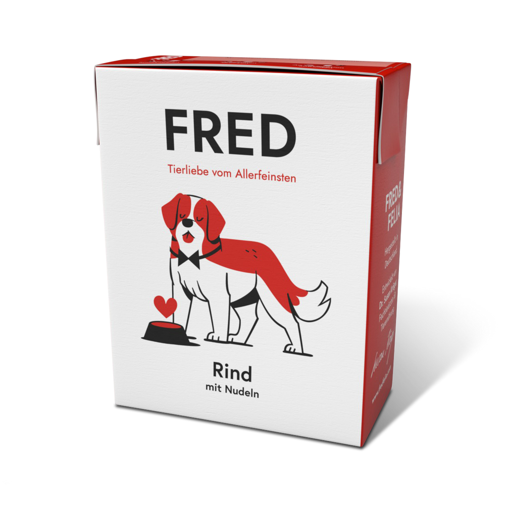 FRED Rind mit Nudeln Hundefutterverpackung mit Hund im Anzug und Futternapf, ideal für wählerische Hunde.