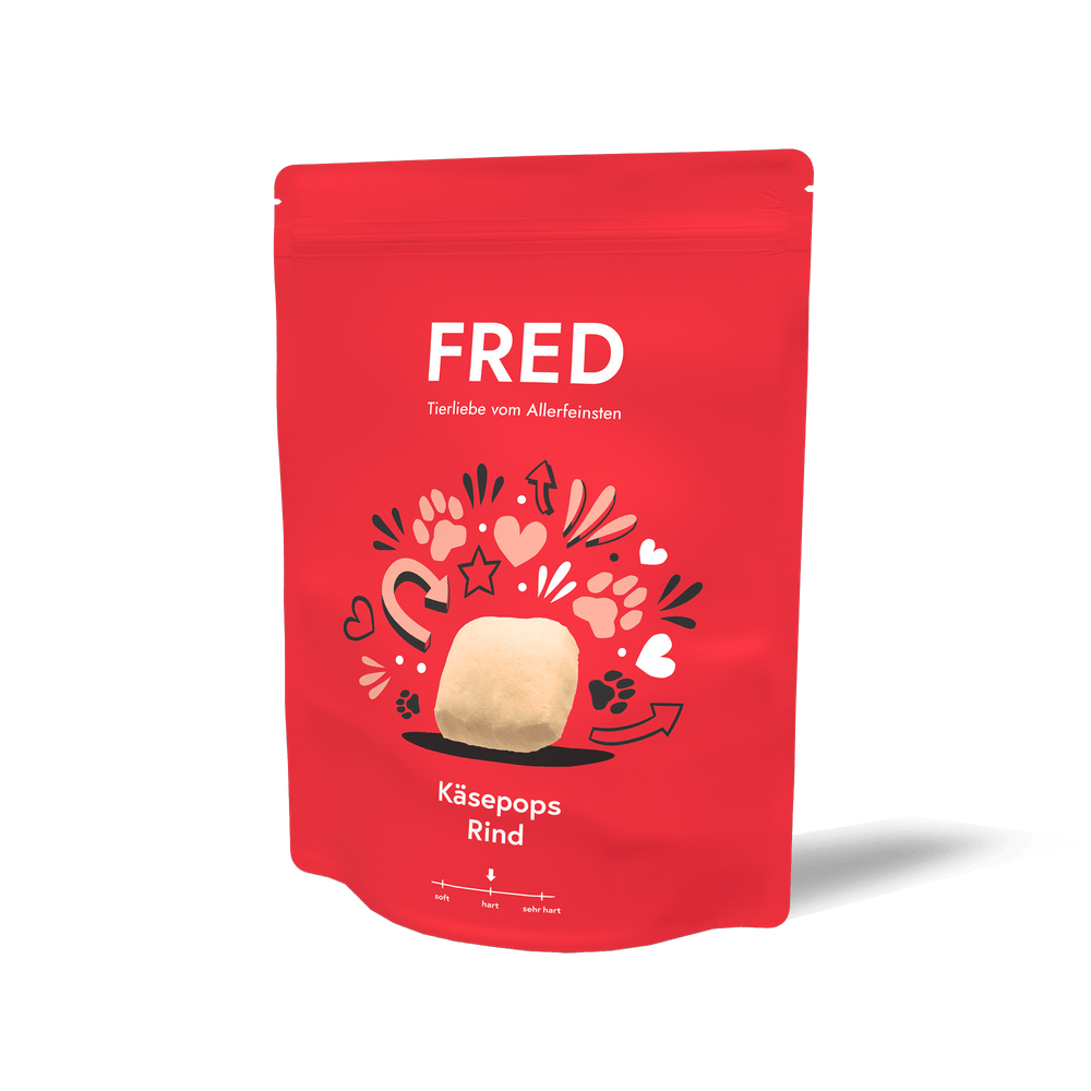Rote Verpackung von FRED Käsepops Rind mit Herzen und Käsefigur. Snack für Käseliebhaber.