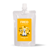 FRED Lieblingscreme Huhn 10er Set in gelbem Beutel mit Katzenmotiv für Hunde als cremigen Snack oder Futtertopping.