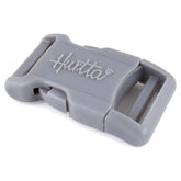 Graue Hurtta Kunststoffschnalle für Hundezubehör, klappbare Mechanik, ideal für Geschirre und Leinen.