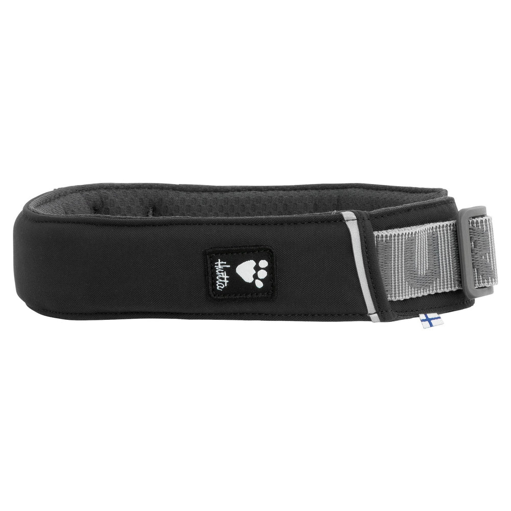 Schwarzes Hundehalsband Rover mit gepolstertem Innenbereich und grauem Verschluss, ideal für aktive Hunde.