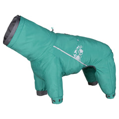 Grüner Hundemantel mit Kapuze, Reflektorstreifen, Pfotenabdruck und Druckknöpfen; Regen-Overall Mudventure ECO.