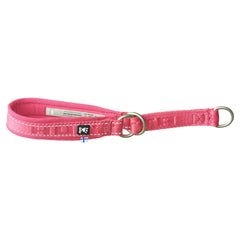 Pinkfarbenes Hundehalsband aus robustem Gewebe mit Polsterung, zwei Metall-D-Ringen und Logo-Aufnäher. ECO half choke collar.