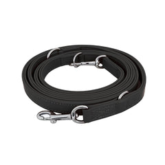Schwarze flache Hundeleine aus robustem Material mit Ösen und Karabinerhaken für sicheres Führen von Hunden.