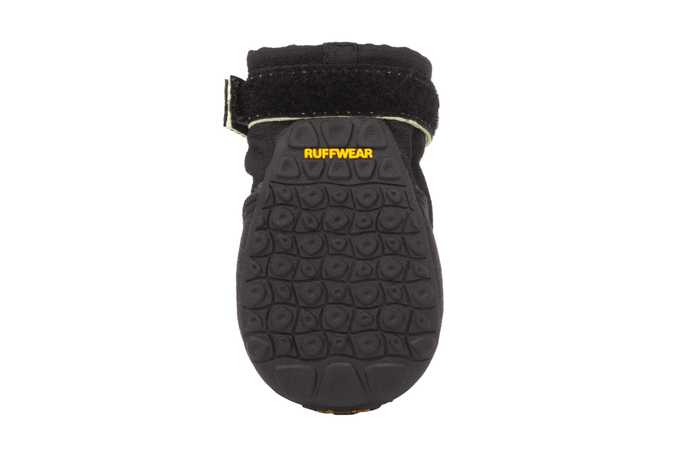 "Unterseite des Summit Trex™ Hundeschuhs von Ruffwear mit rutschfester Sohle und strapazierfähigem Obermaterial."
