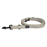 Verstellbare WOOFLEX® Classic Hundeleine aus flexiblem Material mit Karabinerhaken und gepolstertem Griff.