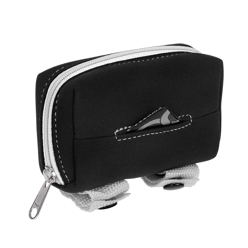 Schwarze DOOG Kotbeutel-Tasche mit Reißverschluss und Außentasche, ideal für Hundespaziergänge.