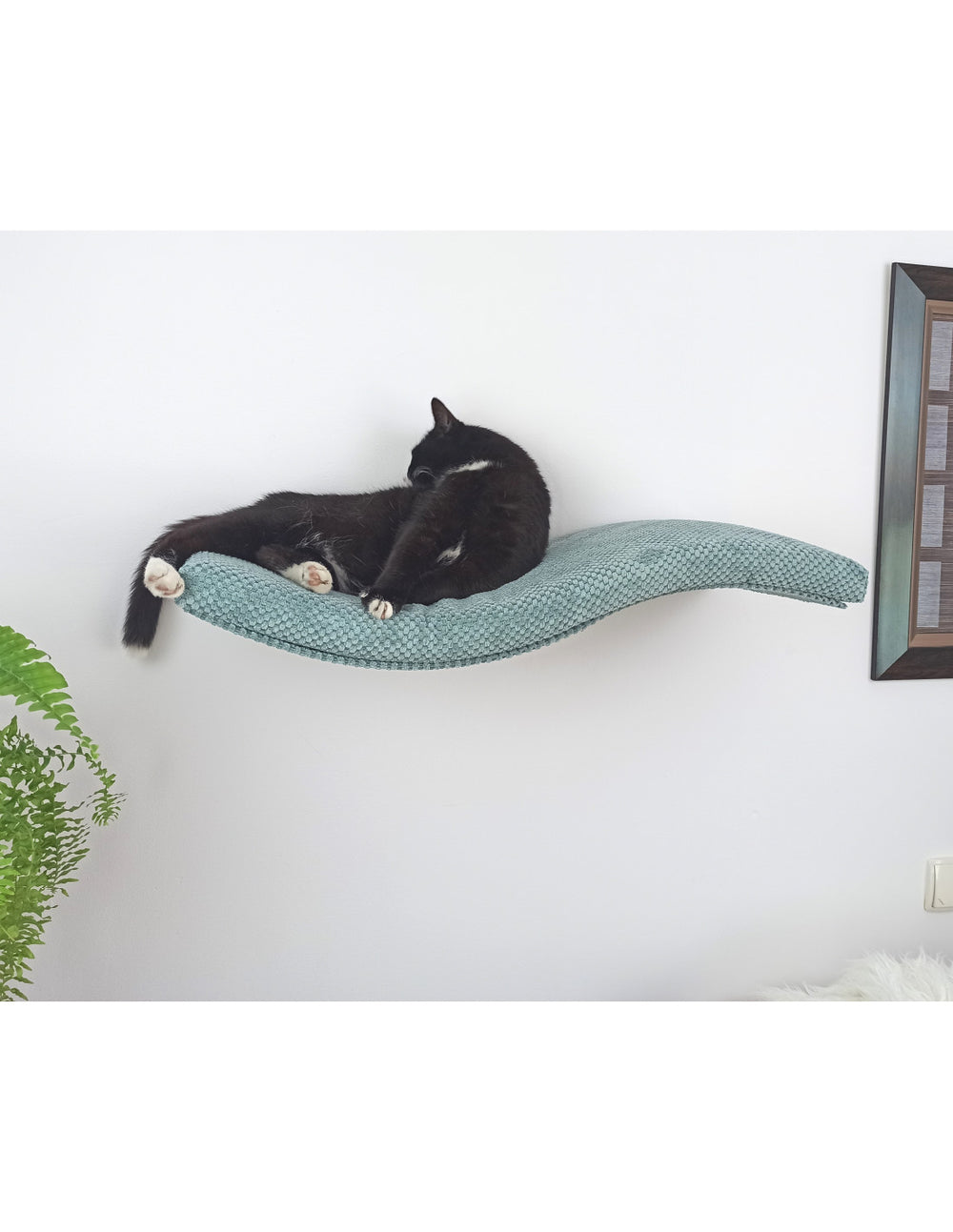 Cat Wall Shelf – Playful Curve | catsatelier-image-515
