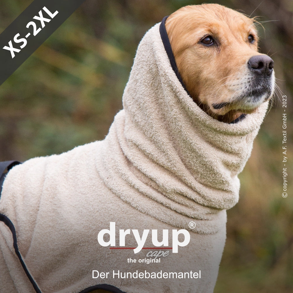 Beiger Hundebademantel von Dryup®: weicher, mit Kapuze, ideal für Hunde in den Größen XS-2XL.