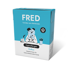 Hypoallergenes Hundefutter FRED VET in blauer Verpackung, ideal für futtersensible Hunde und zur Unterstützung der Verdauung.