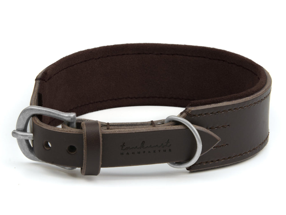 Braunes Lederhalsband Wildfang mit glatter Oberfläche und metallischer Schnalle, weich gefüttert für optimalen Komfort.