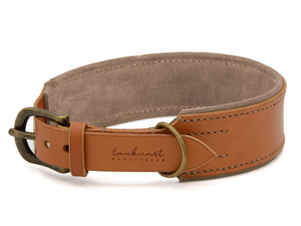 Braunes Lederhalsband Wildfang mit glatter Oberfläche und robuster Schnalle, innen weich ausgekleidet für Komfort.
