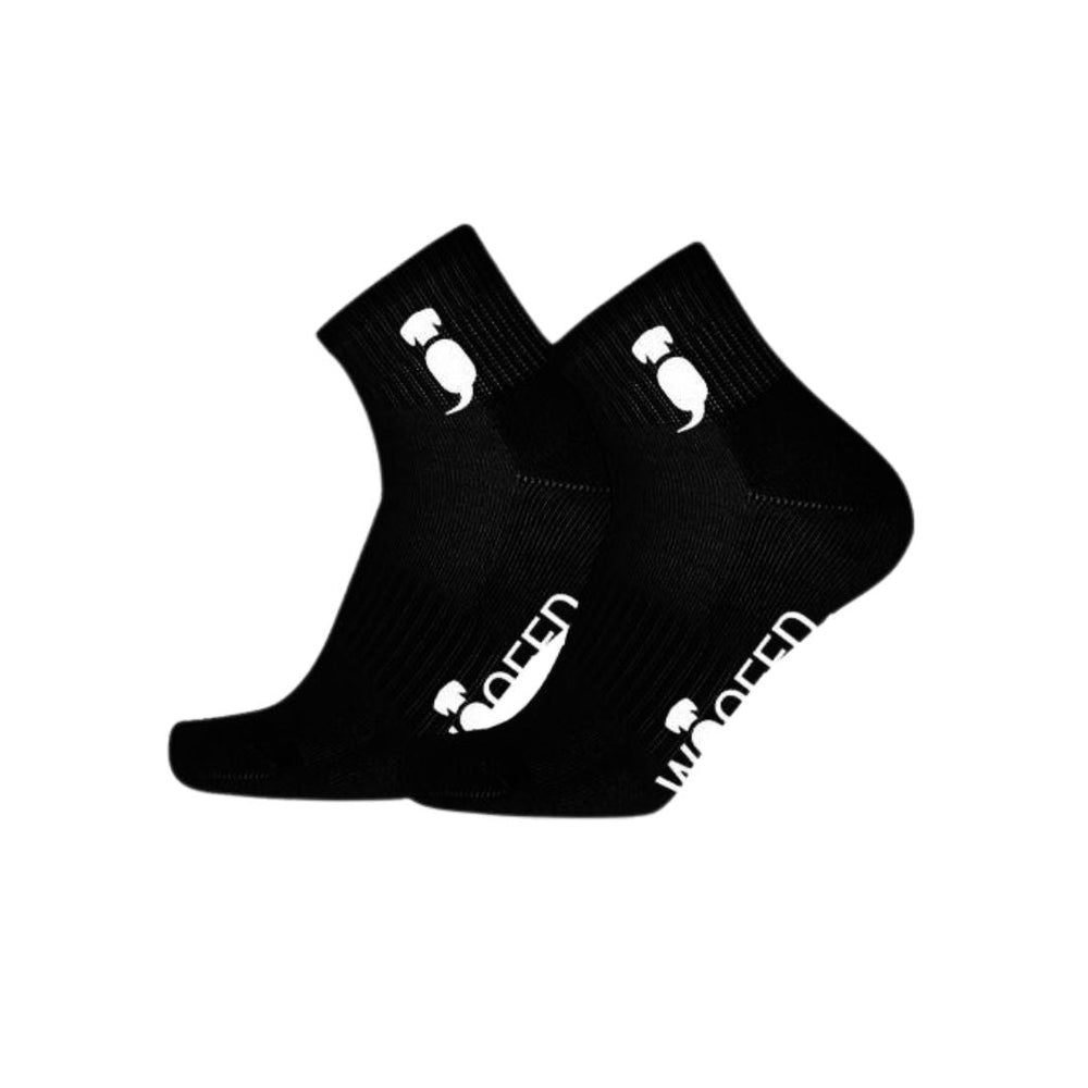 Sneaker Socken HUND aus Baumwolle in Schwarz mit WOOFED Logo, ideal für Hundemamas und unauffällig im Schuh.