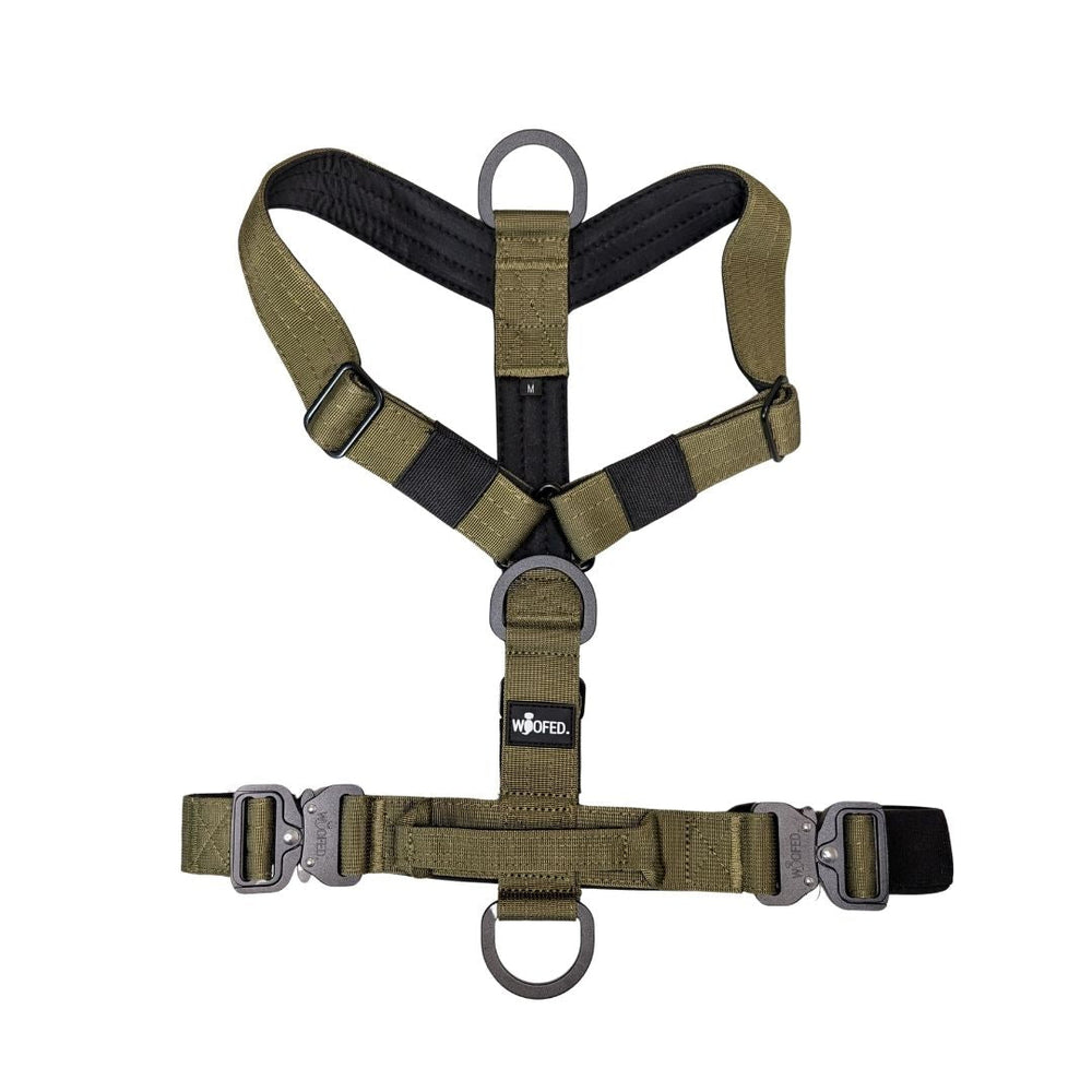 Y-Hundegeschirr von WOOFED, olivgrün, 4-fach verstellbar, mit Haltegriff und D-Ringen für optimale Sicherheit und Komfort.