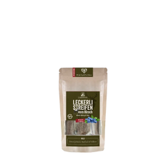 Verpackung von Leckerli-Streifen vom Hirsch in umweltfreundlichem Design mit braunem Material und bunten Akzenten.