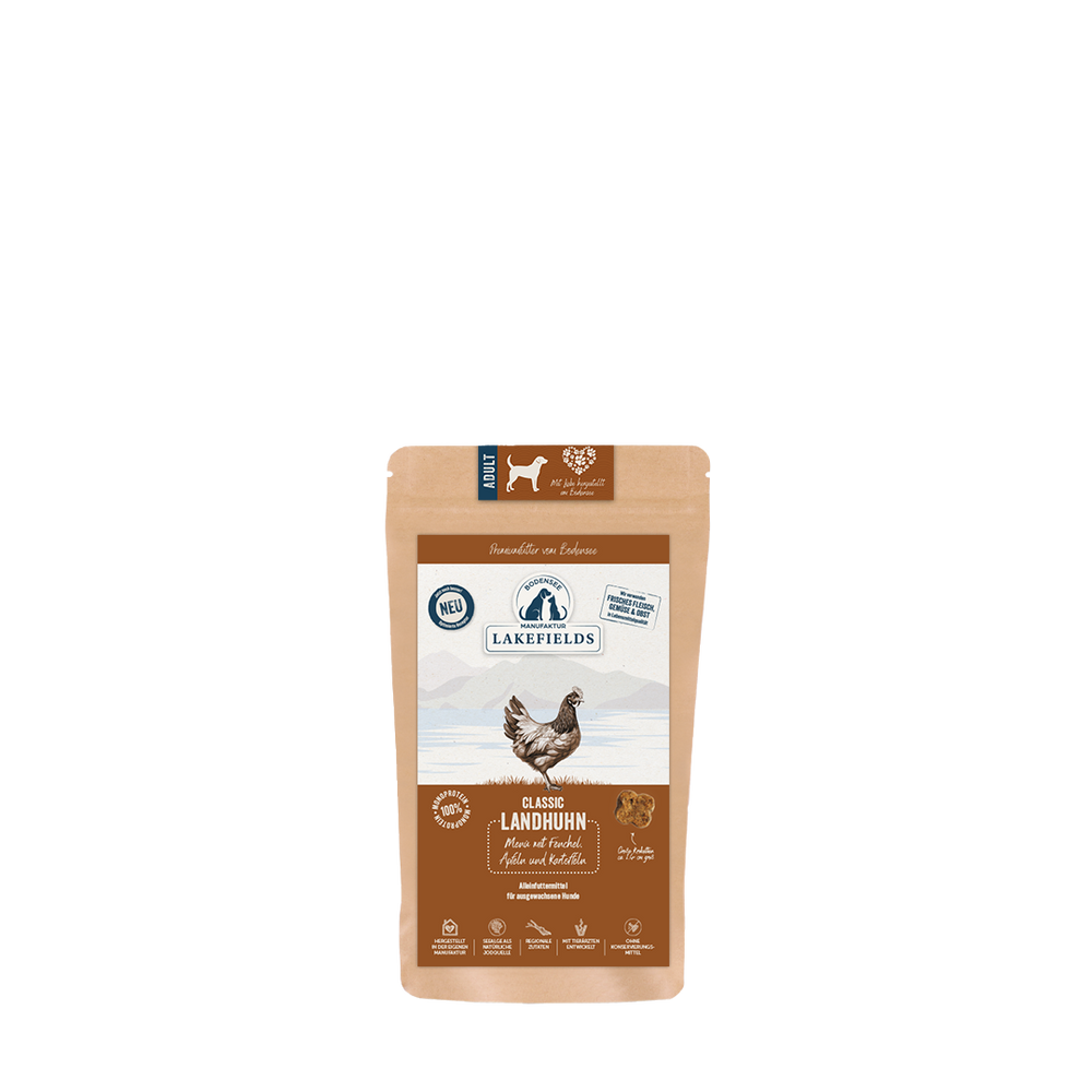 Braune Verpackung von Lakefields Hundefutter für Erwachsene mit Huhn und Infos zu Inhaltsstoffen und Qualität.